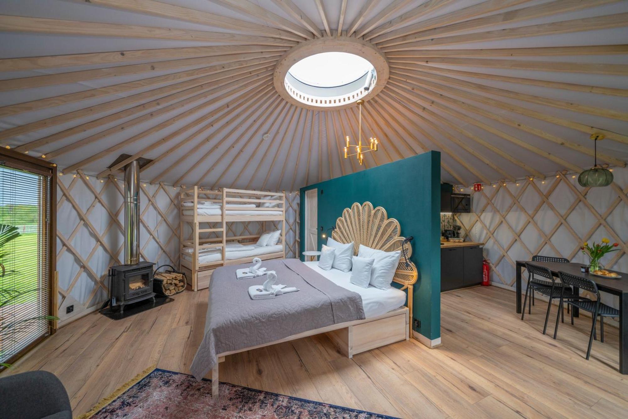 Dom W Domu - Izera Glamping Acomodação com café da manhã Gajowka  Quarto foto
